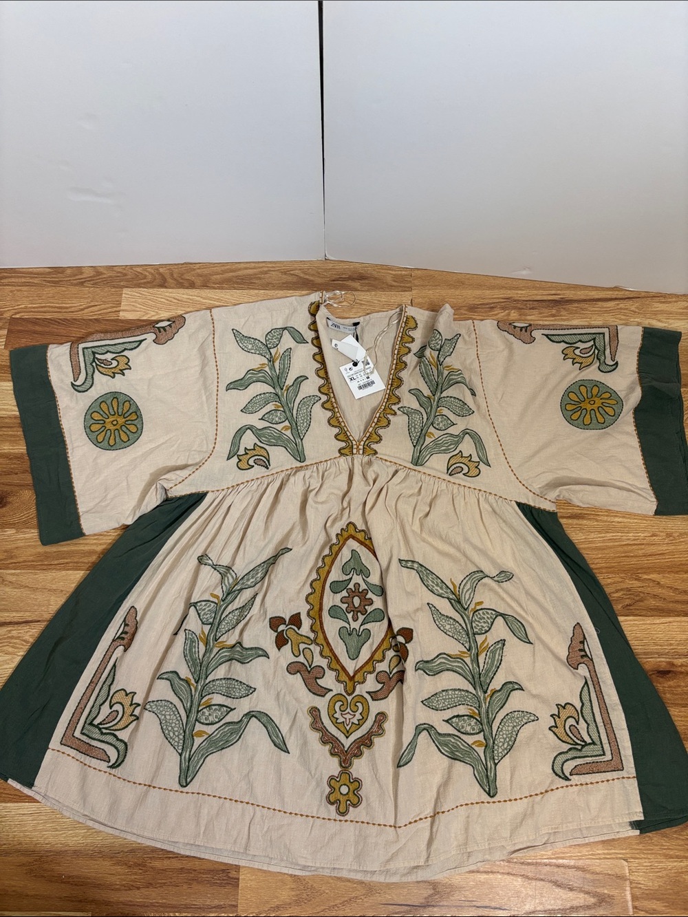 Zara embroidered dress size XL - Picture 4 of 16